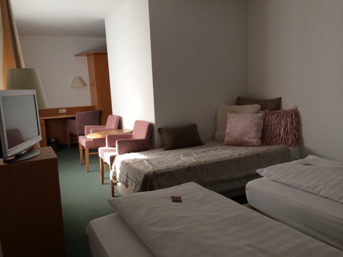 Hotel Schober Freiberg am Neckar Extérieur photo